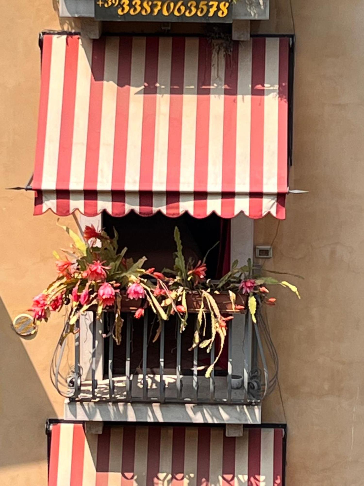 The Queen Tower Desenzano del Garda Zewnętrze zdjęcie